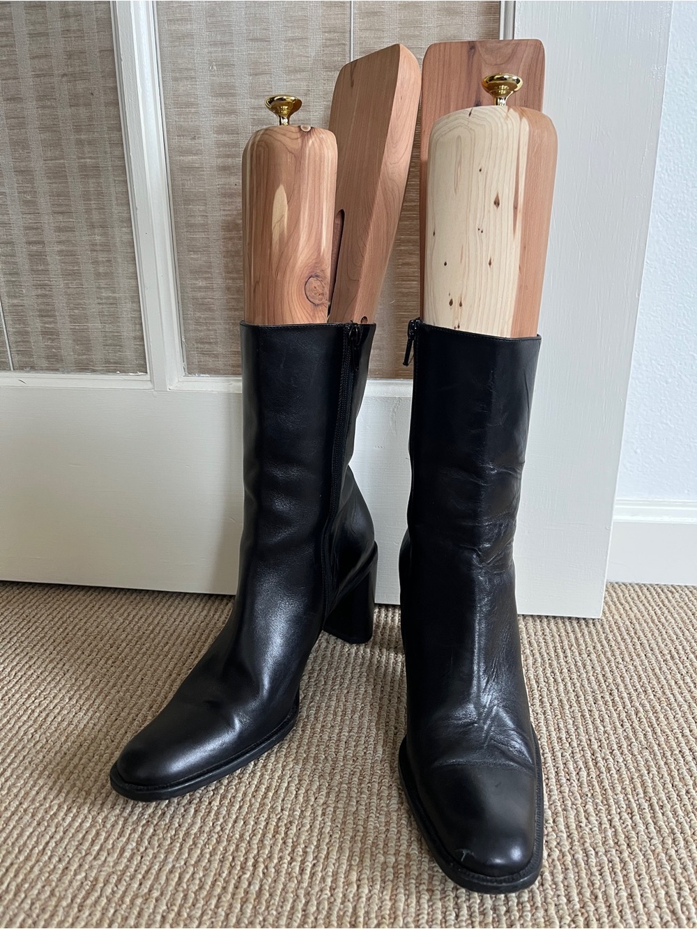 Vintage Y2K Banana Republic Black Leather Mid-Calf Block Heel Boots